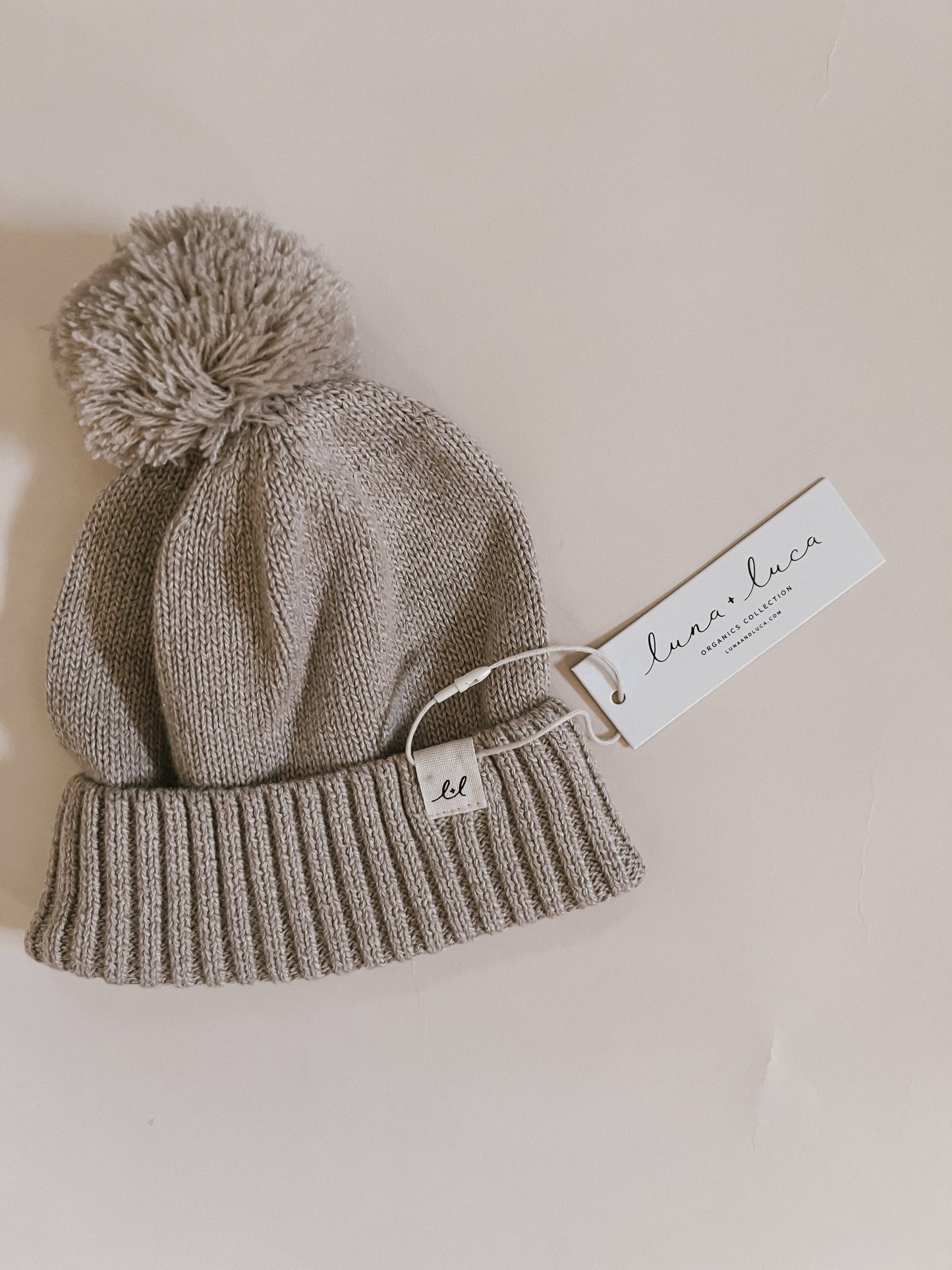 Luna + Luca Pom Beanie - Heather Beige: Heather Beige / 0-3m