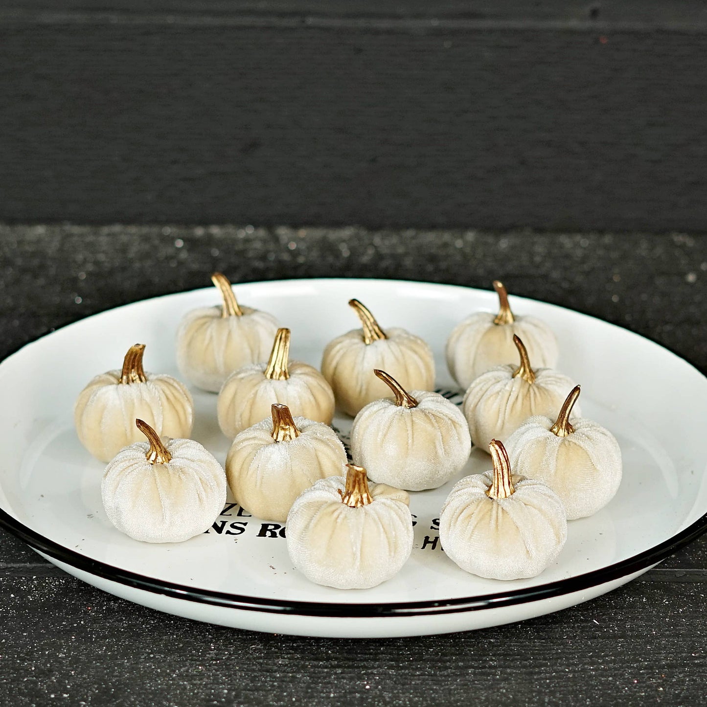 31343- Bag of 6 velvet 2in pumpkins with gold stem