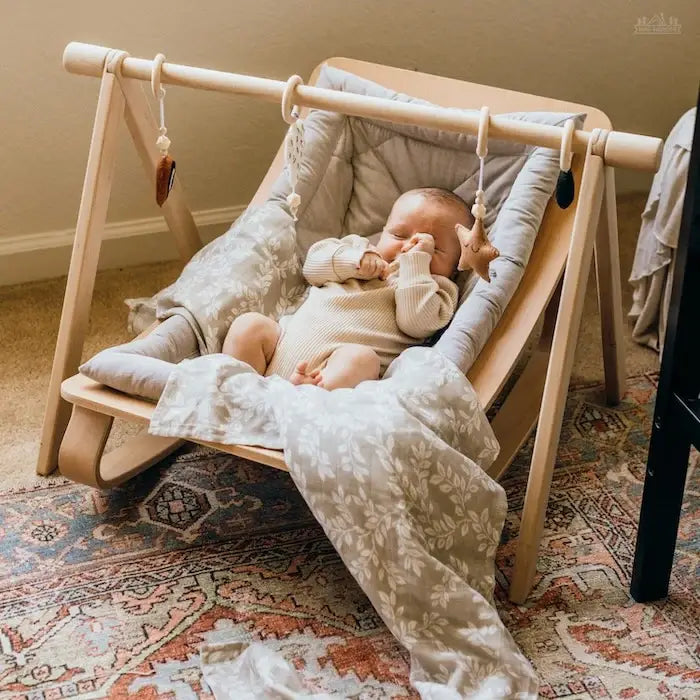 Swaddle Leafy Sprig Gray