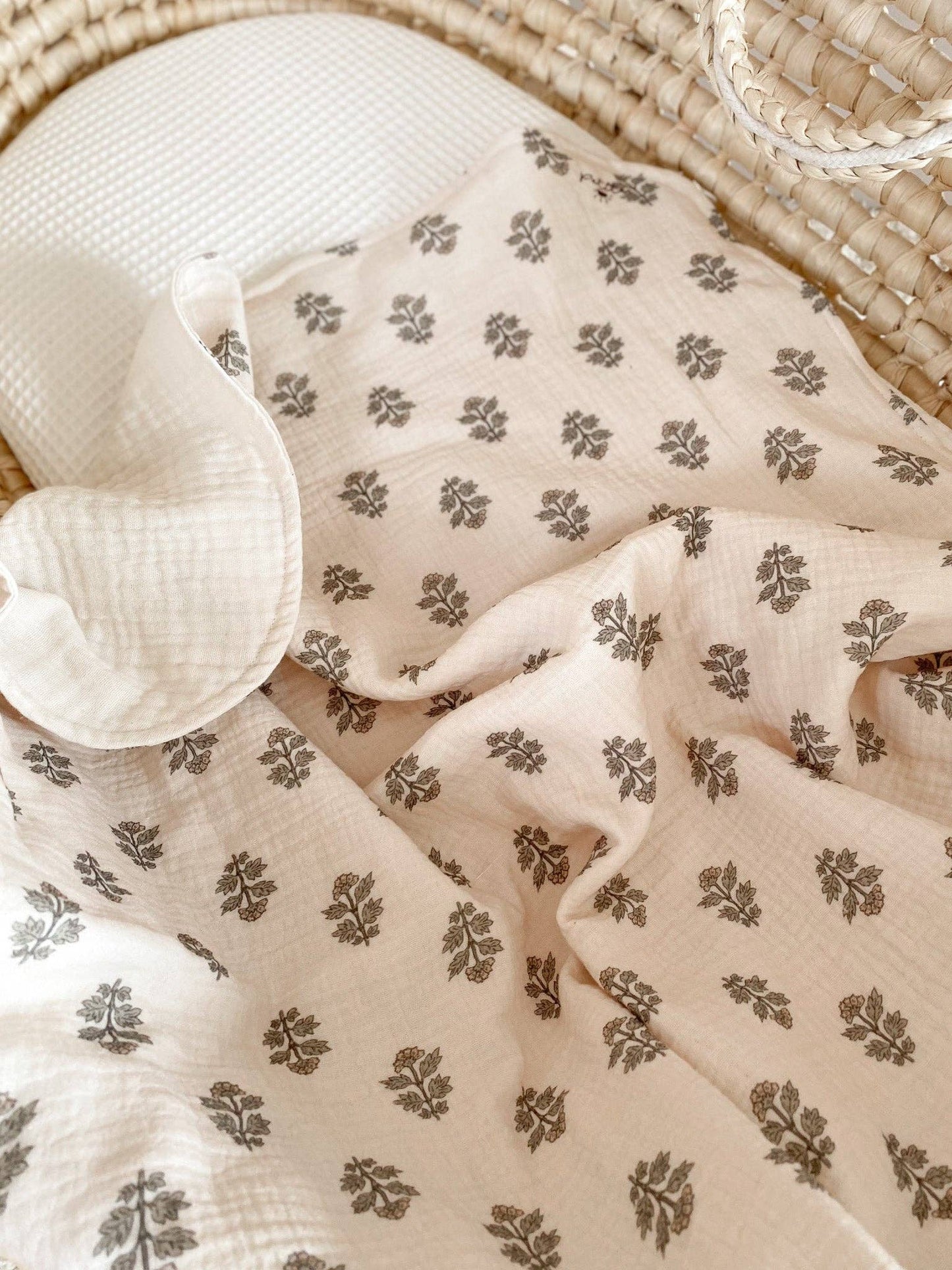 Muslin blanket / florals: Large