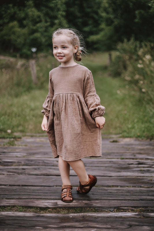 Annie & Charles® organic cotton muslin dress NOAH: Brown / 5-6Y