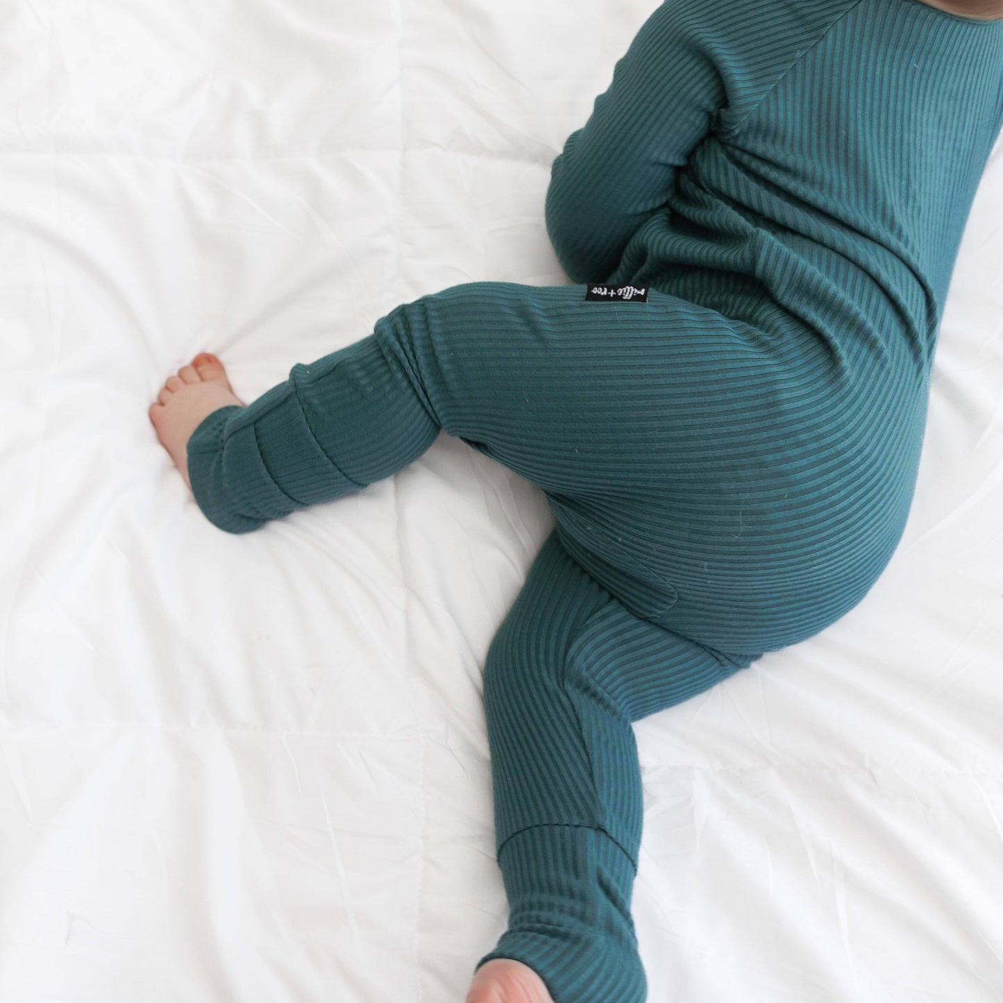 ZIP ROMPER - Peacock Ribbed: 6/12m