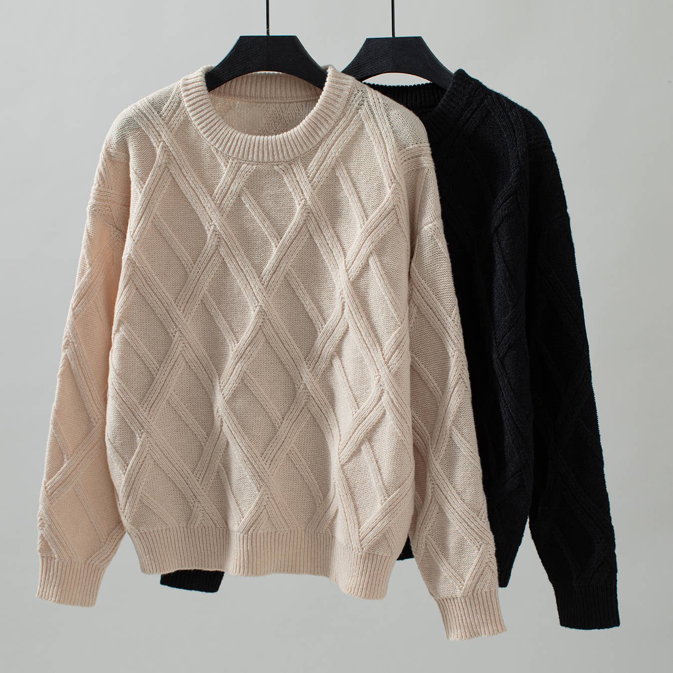 Diamond-Checked Pullover Sweater: Apricot / L