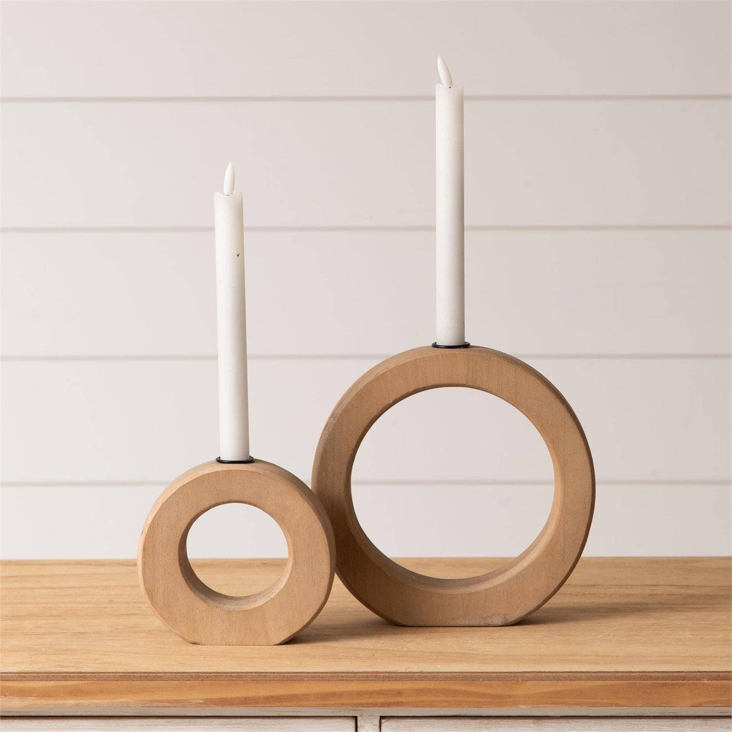 Wood Circle Candle Holders (Set Of 02)