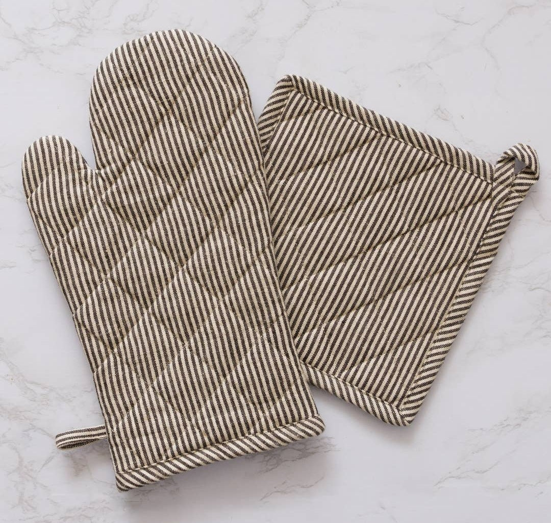 Oven Mitt and Potholder