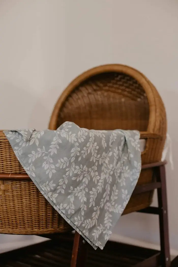 Swaddle Leafy Sprig Blue