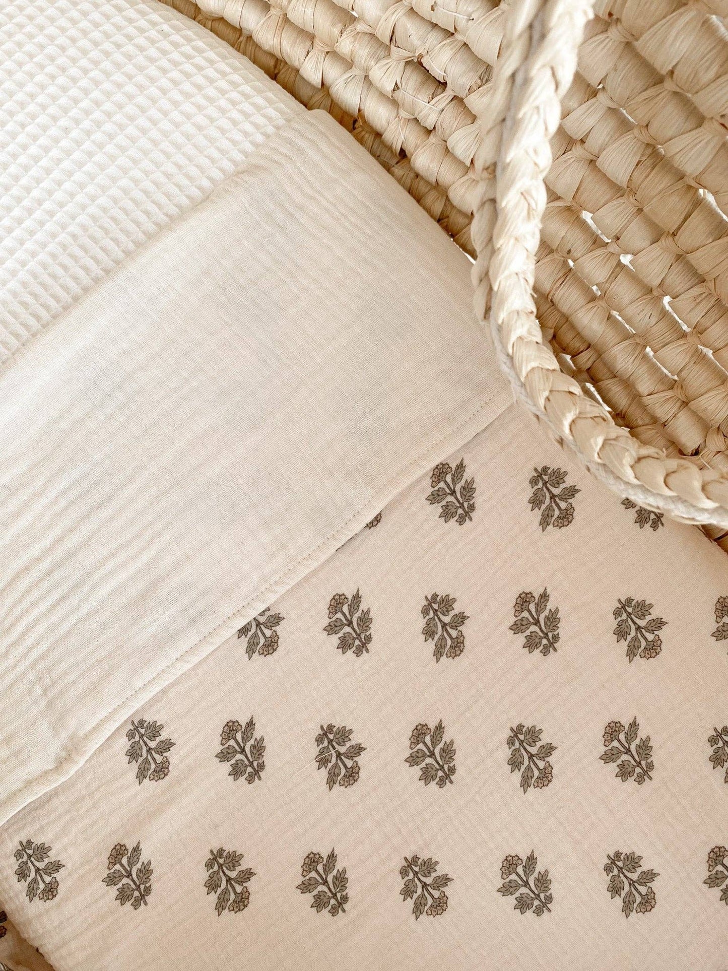 Muslin blanket / florals: Large